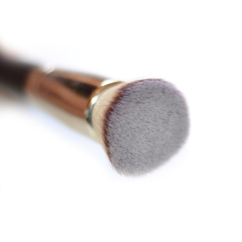Jeu De Brosses À Votre Visage
