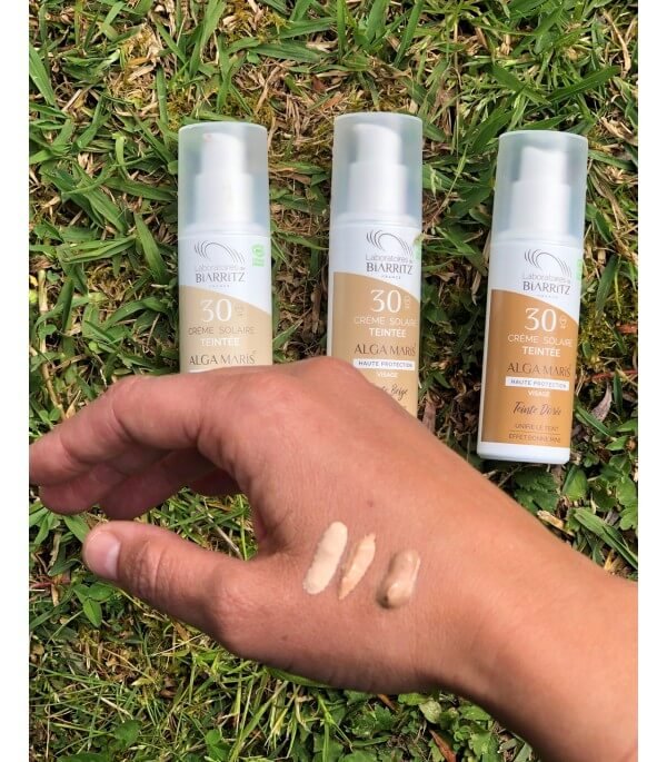 Crème solaire colorée pour le visage SPF 30 - Beige