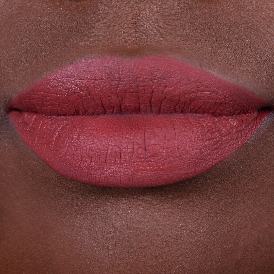 ROUGE À LÈVRES LIQUIDE 05 corail rouge
