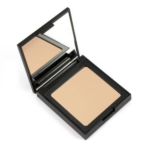 Fond de teint végan compact Medium 002 Defa Cosmetics